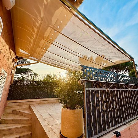 Studio Climatise, Terrasse, Parking Prive, 50M De La Plage Appartement Saint-Tropez Buitenkant foto