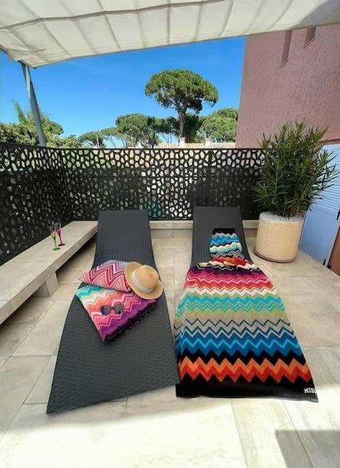 Studio Climatise, Terrasse, Parking Prive, 50M De La Plage Appartement Saint-Tropez Buitenkant foto